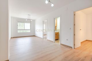 Piccolo appartamento  Calle senda de pescadores, motril, spain 2. Gran oportunidad en el puerto de motril  piso completamente refo