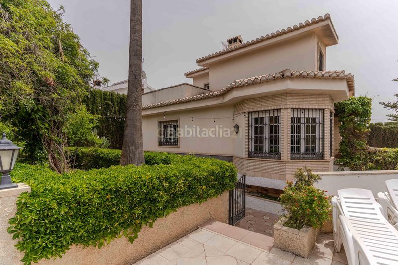 Foto 25731700-0384-4af2-8925-e41e1e07199b. Casa amb piscina a Padul