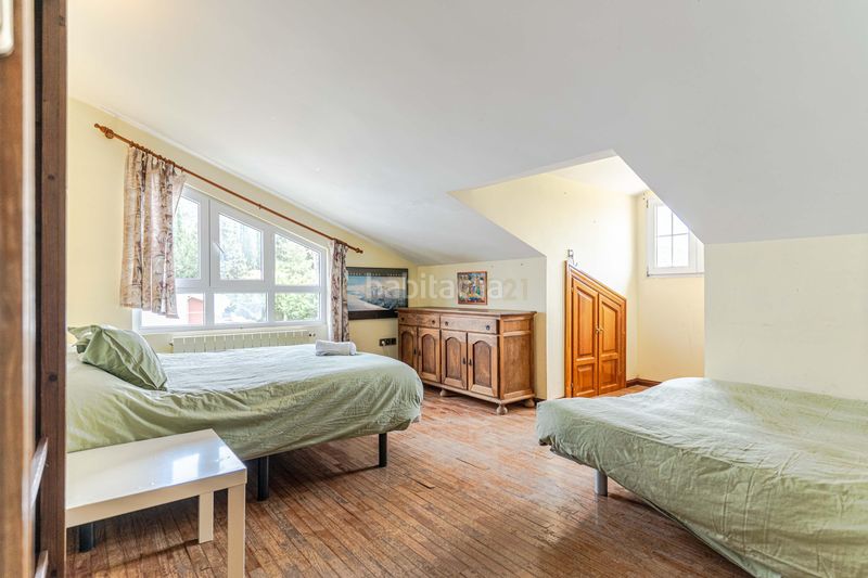 Foto 94c55def-5cb4-4295-8a2a-4a15e3d815a7. Casa amb piscina a Padul