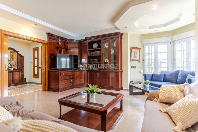 Foto c124e869-4fff-4be3-a36f-7096ee2e15b0. Casa amb piscina a Padul