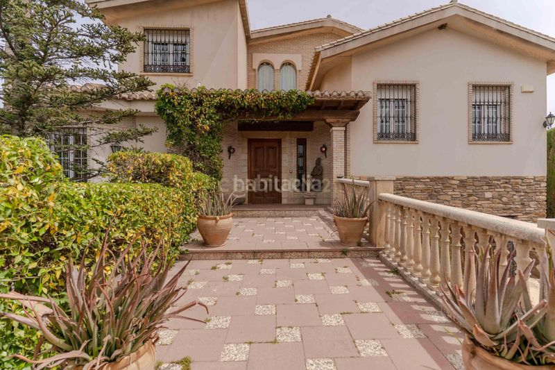 Foto eaddf3c4-56c8-4d91-94be-074f91be896b. Casa amb piscina a Padul