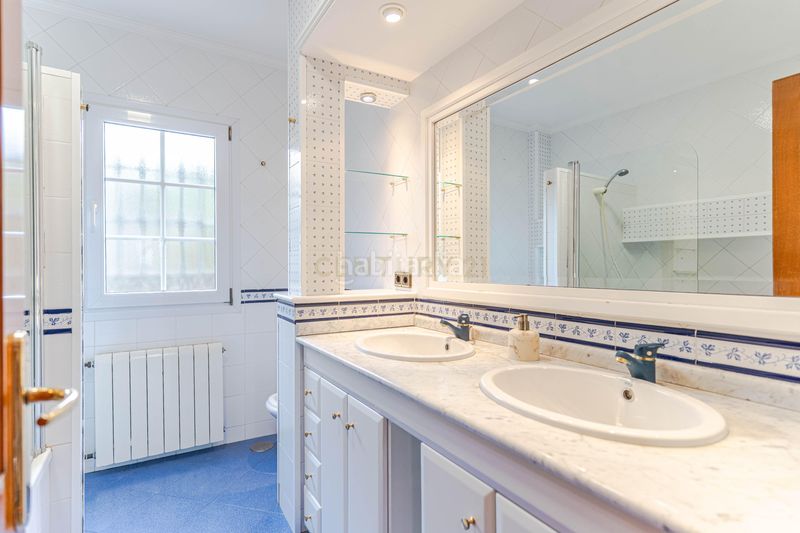 Foto fa686f5c-cbb6-4f60-ab6e-88f9e81a12fb. Casa amb piscina a Padul