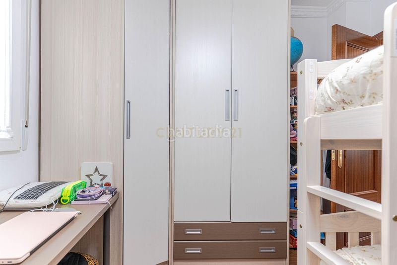 Foto de882f42-00f9-41b8-b489-c67e66942477. Apartament a cl castellon 65 Armilla (granada) 65 a Armilla