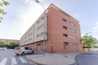 Pis  Calle villa de oña, 13, granada, spain 13. Bonito piso junto kinepolis y granaita vpo