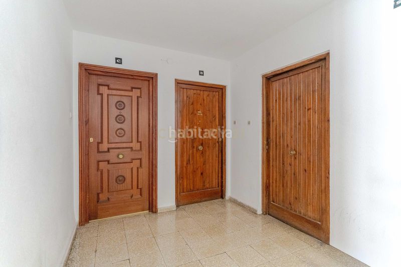 Foto 81b9d160-7b6a-4766-bd22-d2fcaaddc083. Appartement in av de madrid 21 Granada (Granada) 21 in Granada