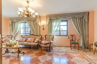 Haus  Avenida mariana pineda, 40, guadix, spain. Espectacular casa en el centro de guadix con patio y tres terraz