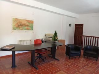 Affitto Ufficio in Paseo maritimo, 14, pitres, spain. Local comercial en alquiler en pitres