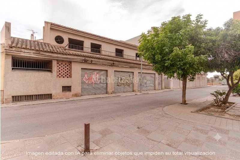Foto 76a18594-d183-4e51-889f-e6a142c2e15a. Edifici a cl cristobal halffter 14Santa Fe (granada) 14 a Santa Fe