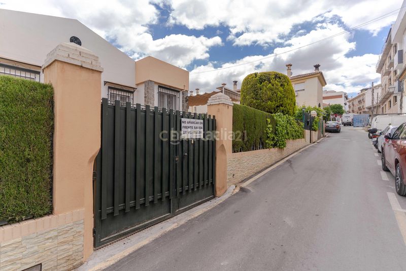 Foto 493390e3-ef88-4e86-a198-0d1e70b45ac5. Haus in calle calvario in La Zubia Ciudad Zubia (La)