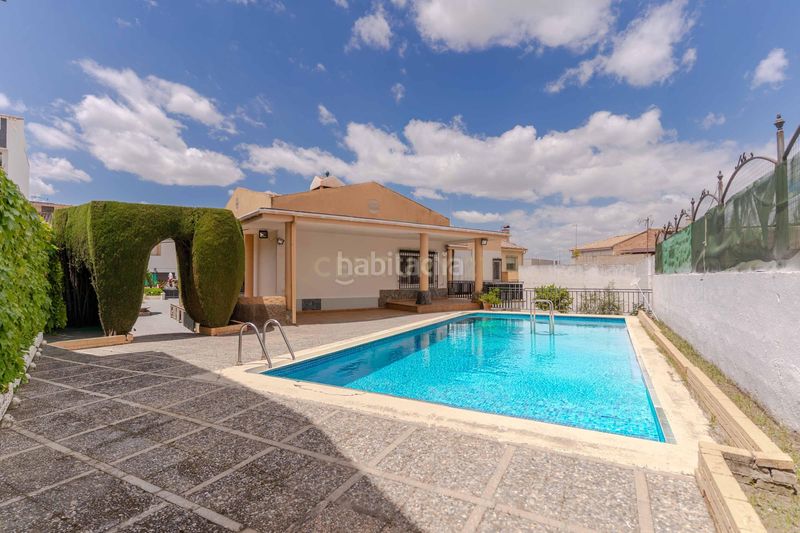Foto 4f48e1a5-ed43-4614-9220-33aec9d54a33. Haus in calle calvario in La Zubia Ciudad Zubia (La)