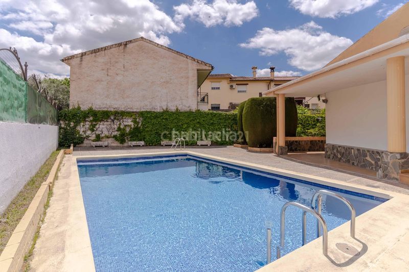 Foto b2397d59-2f83-4575-b144-91227f3bbb58. Haus in calle calvario in La Zubia Ciudad Zubia (La)