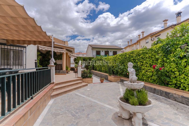 Foto d62c42dd-7546-4a8c-9da4-d4fc785cf82d. Haus in calle calvario in La Zubia Ciudad Zubia (La)
