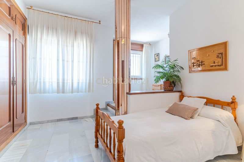 Foto f536bbb1-153d-4c1e-b46c-e84a6da6c16e. Haus in calle calvario in La Zubia Ciudad Zubia (La)