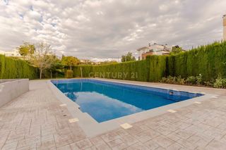 Apartment  Avenida de las acacias, 2, albolote, spain. Precioso piso listo para entrar a vivir a 10 min de granada