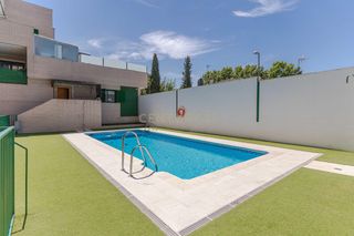 Apartament  Calle moraleda, huétor vega, spain 2. Precioso piso en venta en huetor vega