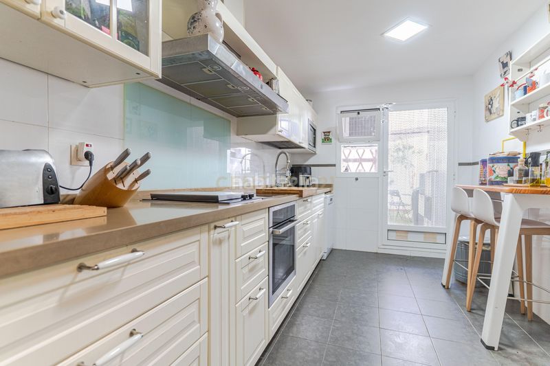 Foto c0af04b4-ef6d-4c81-bba2-79c1b362a6a7. Appartement in calle sietecolores in Diseminados Rincón de la Victoria