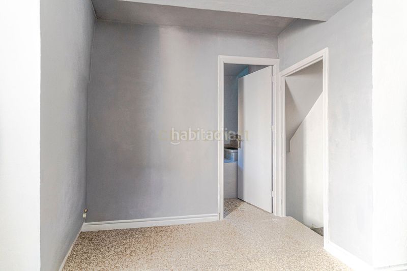 Foto c32686da-5a5a-4a7d-845d-d42e26fa8a71. Casa a cuesta rio a Ítrabo