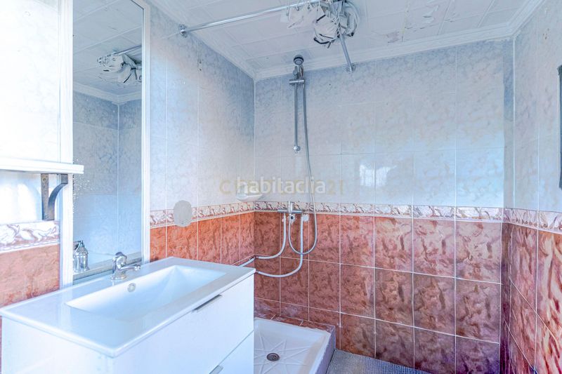 Foto c3f7c112-3f72-4ea0-bc52-e87df774af65. Casa a cuesta rio a Ítrabo
