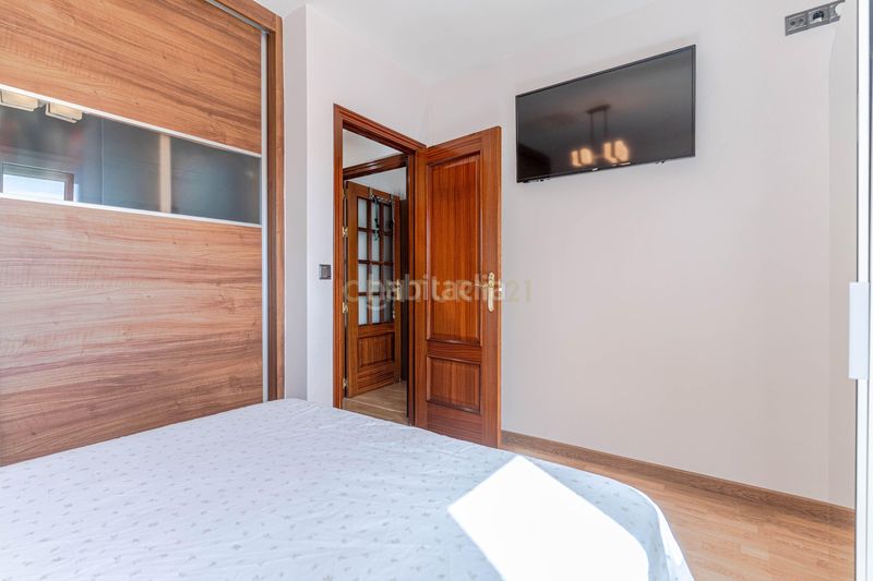Foto a46290d3-7df3-4c49-bbe8-2b62843994b9. Pis a calle alameda a Atarfe