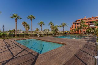 Appartement  Cl rector federico mayor zar 1 residencial dos mares motril (gra. Fantástico piso en un oasis, playa granada