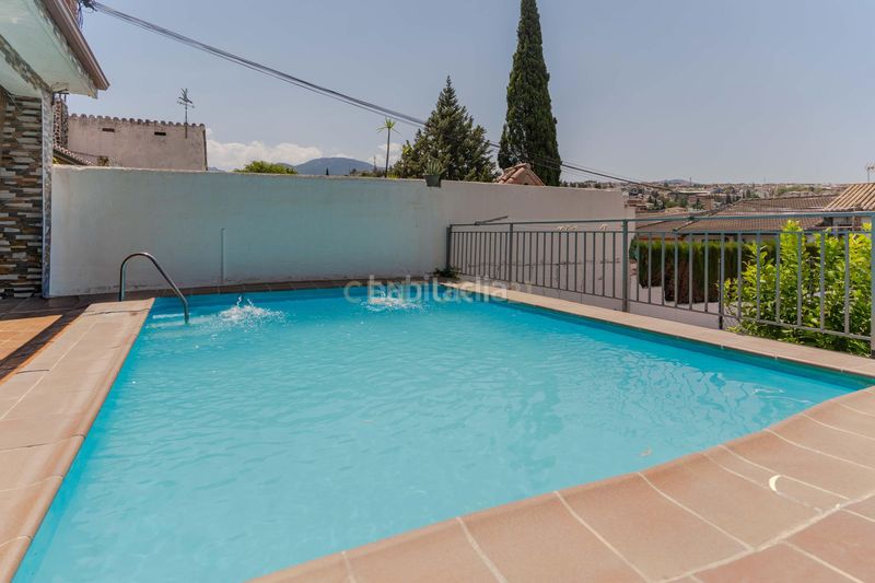 Foto 0e59b5f1-069e-48b5-99c1-ba47c744bef1. Planta baixa amb piscina a Barrio de la Vega Monachil