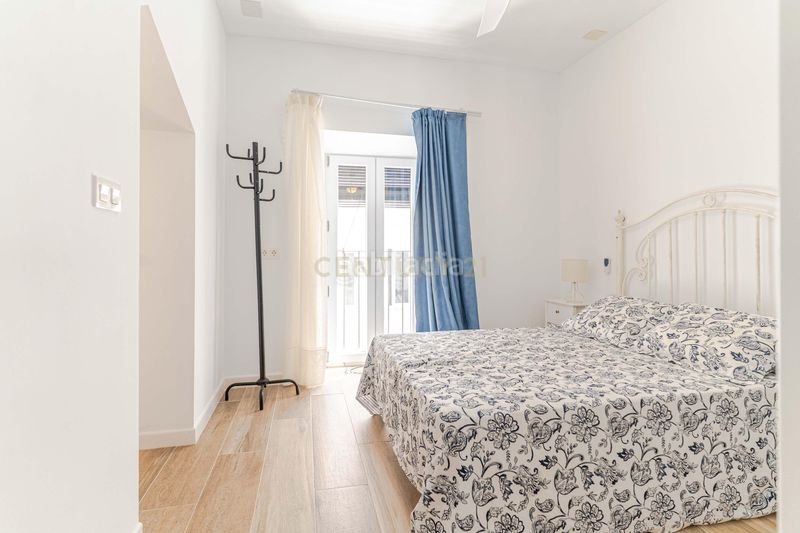 Foto aea94a42-0945-494e-bf0f-5ea4a881191e. Casa a Almuñecar centro Almuñécar