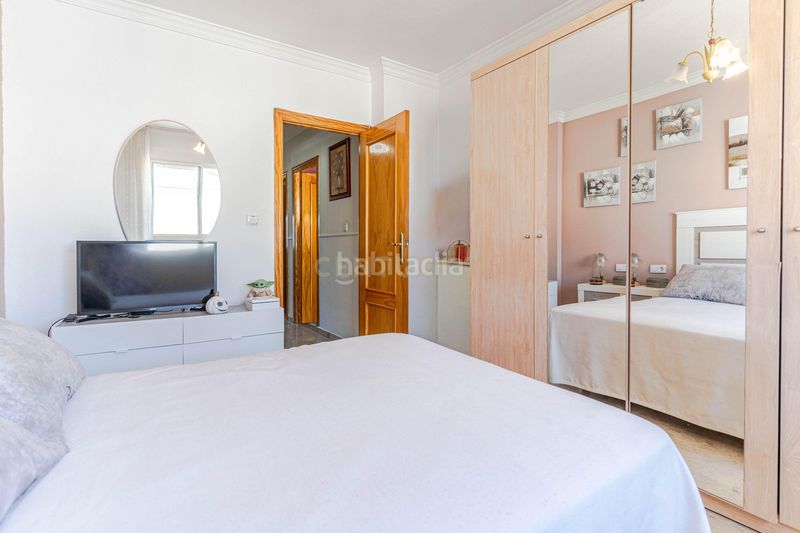 Foto b92785d4-86a9-4037-a3e7-3b6a10829d68. Reihenhaus in calle rio aguas blancas in Cúllar Vega