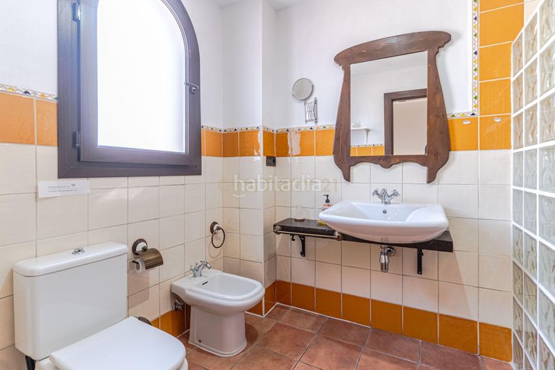 Foto 6662f798-71ab-4588-9858-1ec69c2fd4fd. Edificio en calle salvador dalí hotel boutique a escasos minutos de la capital de granada en Cenes de la Vega