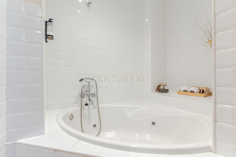 Foto e0ac7f13-75a7-493a-82f2-fd175553c2e8. Edificio en calle salvador dalí hotel boutique a escasos minutos de la capital de granada en Cenes de la Vega