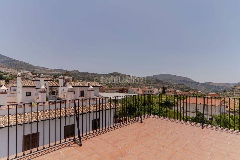 Foto 1d953215-bb98-49e4-b4c5-80fb74c498a1. Apartamento en calle sierra lujar fantástico piso con piscina y plaza de aparcamiento en Vélez de Benaudalla