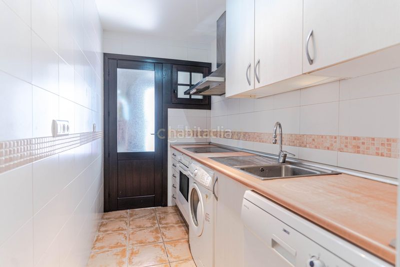 Foto 2840b669-6925-4f44-a51a-0ec71c2073d7. Apartamento en calle sierra lujar fantástico piso con piscina y plaza de aparcamiento en Vélez de Benaudalla