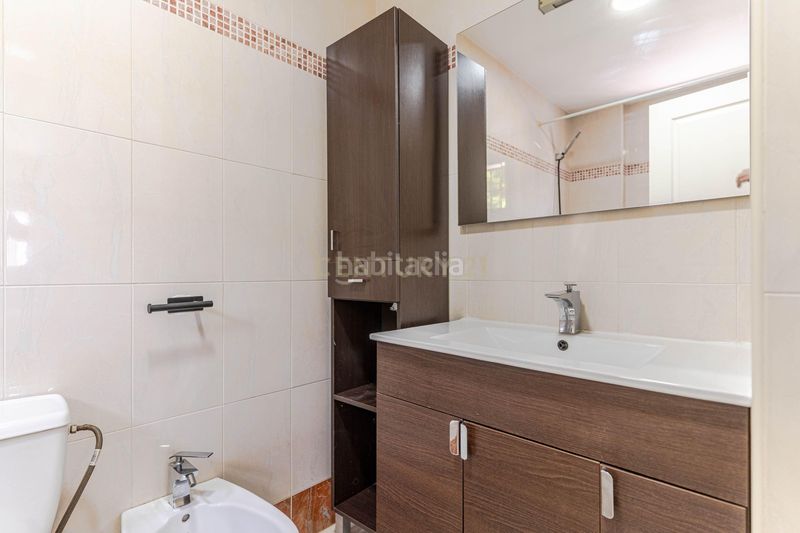 Foto 4fcd33eb-c08c-4c49-ac17-5a089625913a. Apartamento en calle sierra lujar fantástico piso con piscina y plaza de aparcamiento en Vélez de Benaudalla