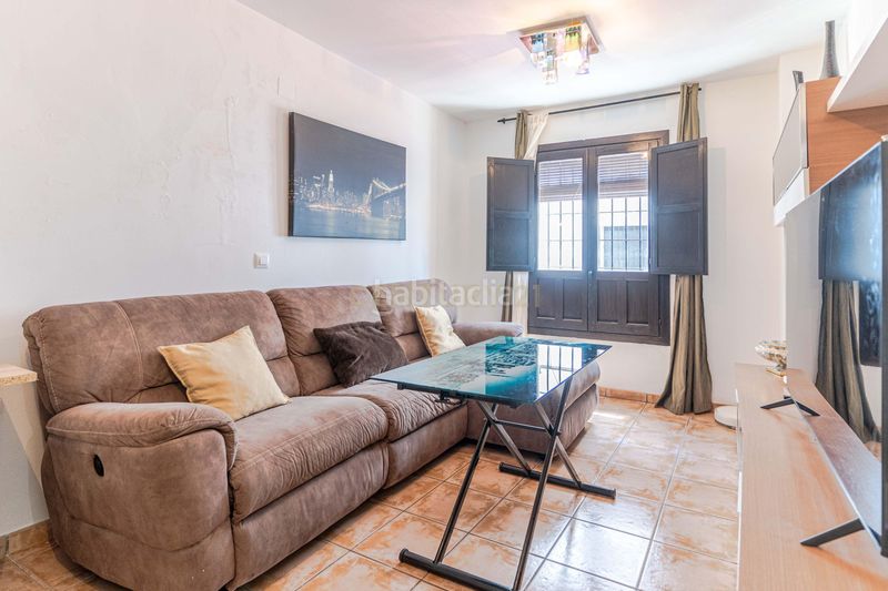 Foto 7a3a83f0-fe61-4bb1-96b2-98b2d0561d30. Apartamento en calle sierra lujar fantástico piso con piscina y plaza de aparcamiento en Vélez de Benaudalla