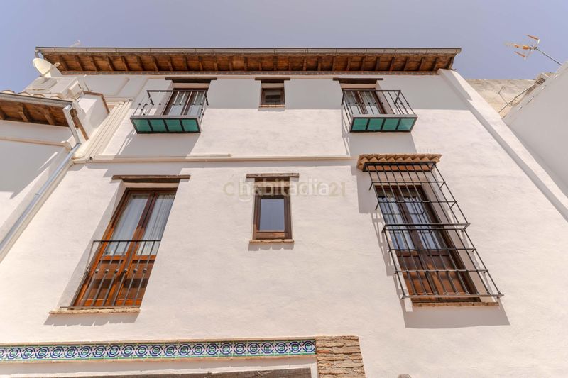 Foto 2c64d6d5-e167-4507-8bdb-24ddb73443c0. Piso en callejuela de san bartolomé piso reformado con encanto en el albaicín con licencia turística en Granada