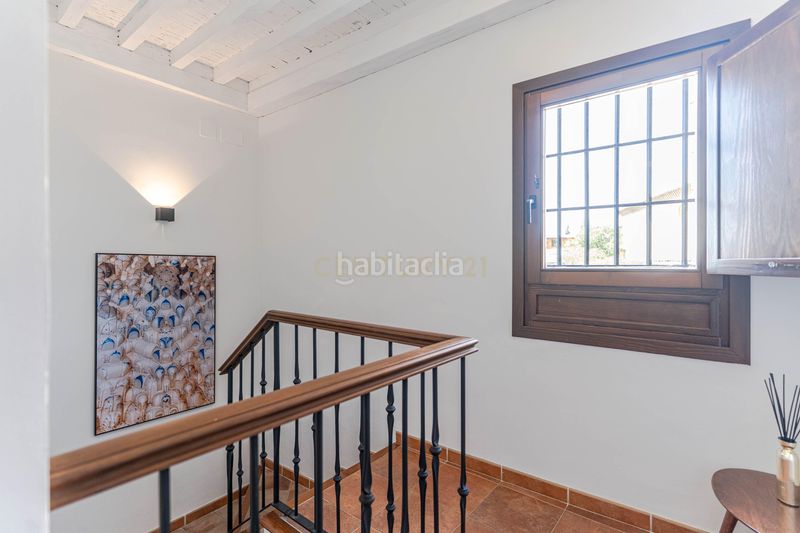 Foto c7f8dc6b-0d86-4a45-9bfc-611fa17eeed6. Piso en callejuela de san bartolomé piso reformado con encanto en el albaicín con licencia turística en Granada