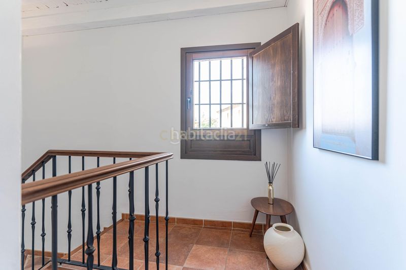 Foto c86ede08-97c5-4a1e-9cd5-1ae8a782b7e0. Piso en callejuela de san bartolomé piso reformado con encanto en el albaicín con licencia turística en Granada