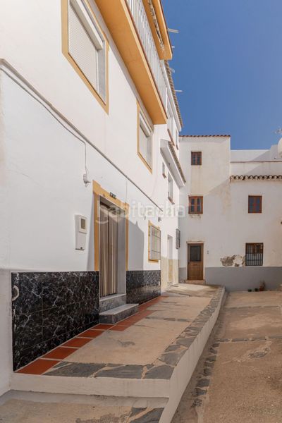 Foto 2fbd09e9-ce3a-4645-bb15-10eaef48afd2. Casa en calle peñuelas altas casa con encanto rústico cerca de la playa en Molvízar