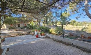 Masía en Cieza