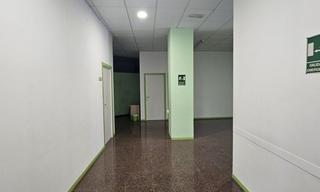 Location Local commercial  Numancia. Local en zona centro de cieza de 275 m2