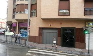 Aparcament cotxe  Del molino. Garaje en camino de madrid.