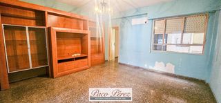 Appartement  Juan xxiii. Piso en primera planta sin ascensor cerca de plaza san juan bosc