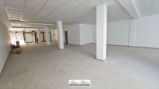 Miete Geschäftsraum in Cieza. Local amplio y luminiso de 200 m2