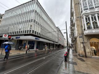 Ufficio in General alava kalea 10. Oficina a la venta en zona céntrica y comercial de la ciudad de
