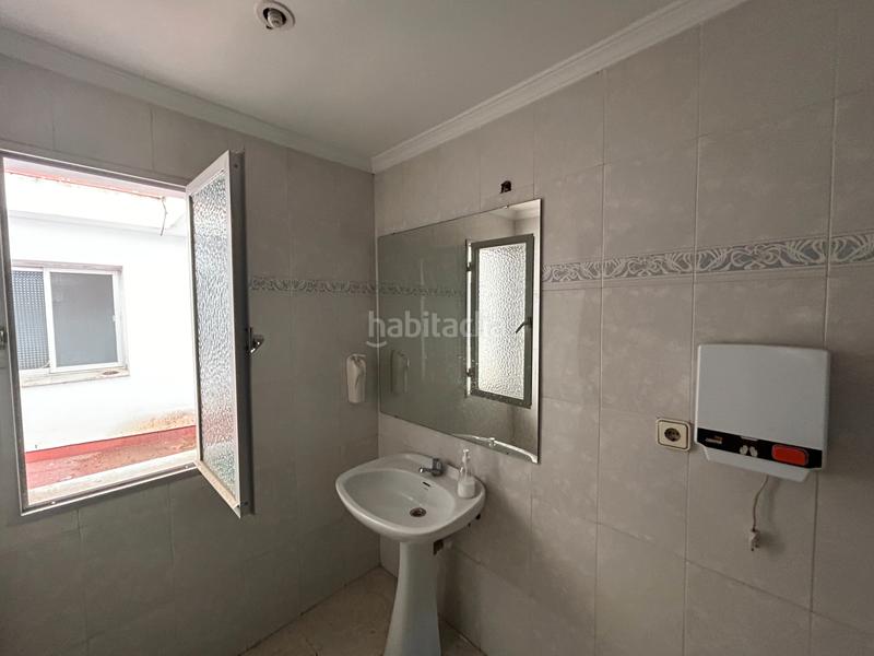 Foto f7db8e0c-e7aa-4b2e-8c0c-a481575c98cf. Rent office space in calle sevilla 21 in Casco Antiguo Algeciras