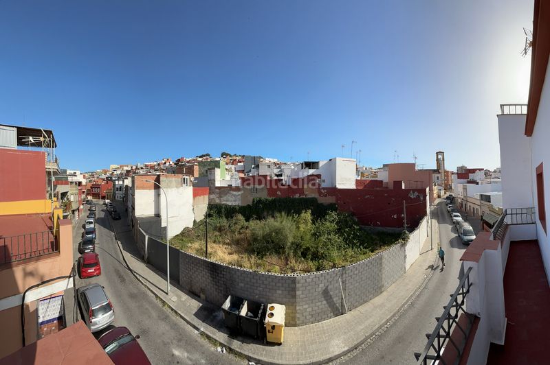 Foto fdea50c3-7707-4e6e-a9f3-8d19ac50a19b. Terreno residenziale in calle santa maría micaela 20 in Algeciras