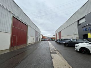 Fabrikhalle in Jose maria iparragirre kalea 5. Pabellón a la venta en polígono industrial uritiasolo