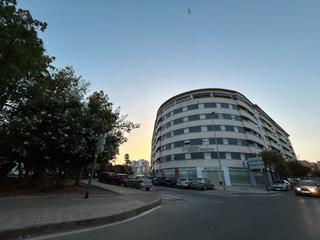 Aparcament cotxe a Avenida virgen del carmen 63
