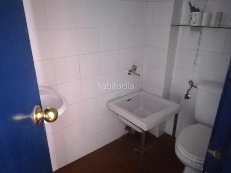Foto 7fc6698c-d69f-475a-8f12-c87aa3d719e4. Alquiler local comercial Centro, local junto a plaza de chirinos. amplia fachada 136 m2. dispone de amplia trastienda y baño oportunidad para negoc en Córdoba