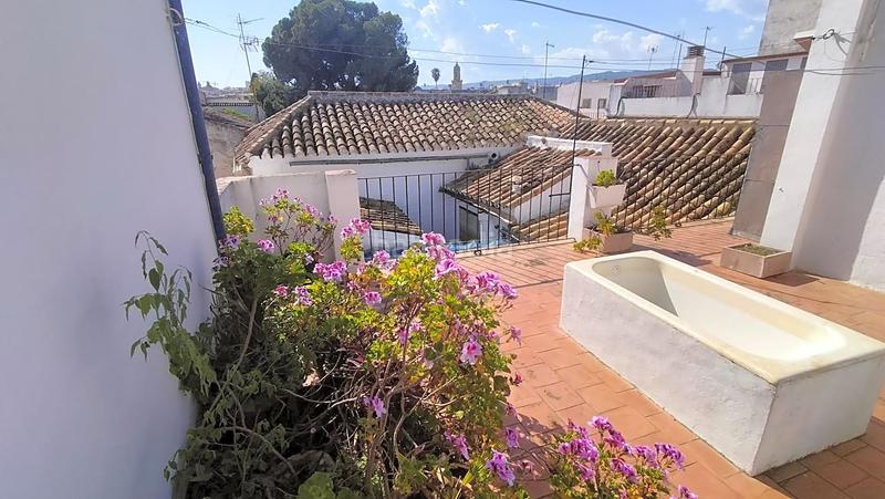 Foto f987b9fb-f49e-4fda-9c14-32dde56e3008. Casa con parcheggio in casco histórico - ribera - san basilio Córdoba