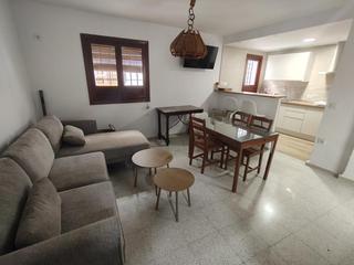 Location Appartement à Casco Histórico  - Ribera - San Basilio. Judería  amueblado  2 dormitorios  reformado  520  mes